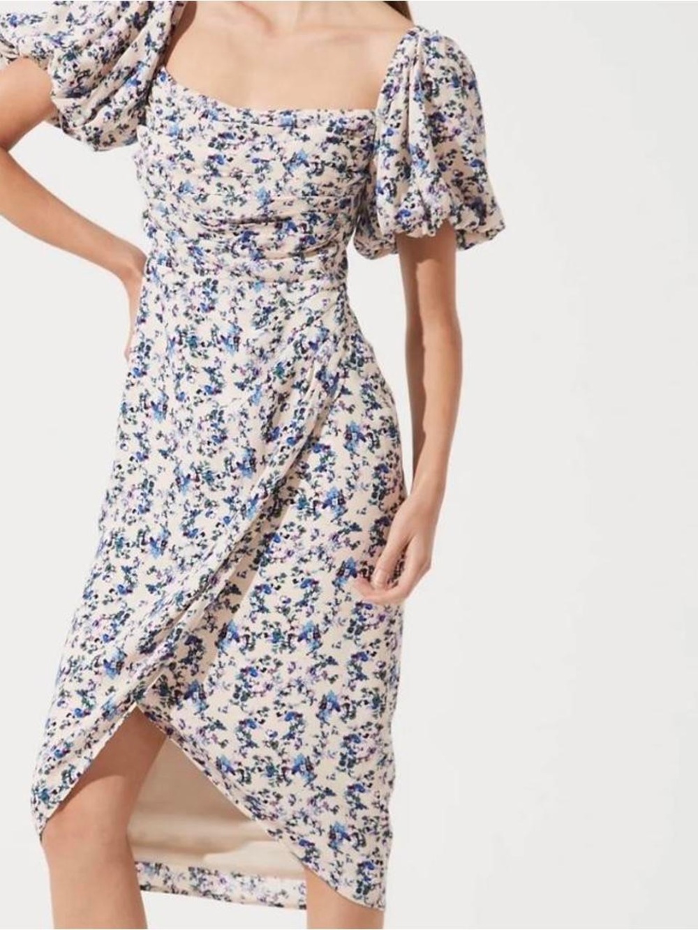 ASTR - Floral Puff-Sleeve Midi Dress